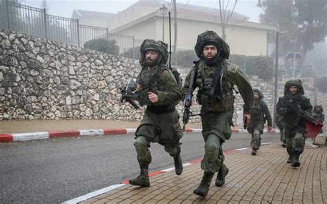 Israël défense - Dec 17, 2023 · La guerre entre Israël et le Hamas est entrée ce dimanche dans son 72e jour. Selon Israël, environ 1.140 personnes, en majorité des civils, ont été tuées dans cette attaque et quelque 250 ...